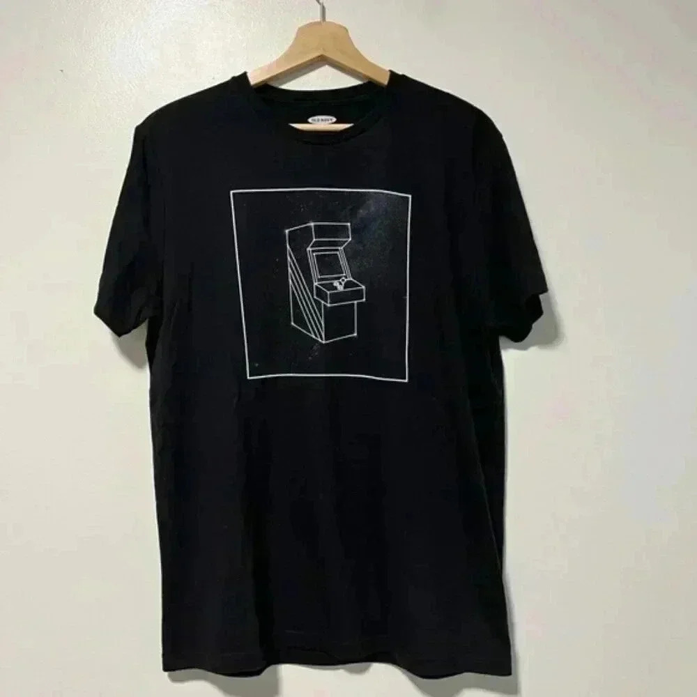 Old Navy Men’s Arcade Graphic T-Shirt M – Black Soft-Wash Cotton Blend